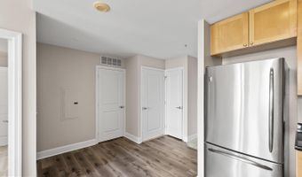 3600 S GLEBE Rd 330W, Arlington, VA 22202