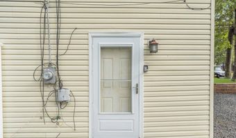 32 Pine Tree Dr, Bayville, NJ 08721