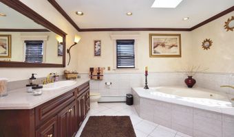 10 Clearmont Ave, Staten Island, NY 10309