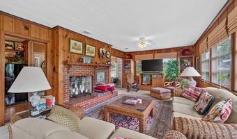 12 Dyal St, Baxley, GA 31513
