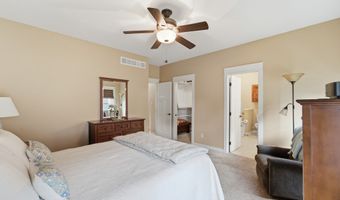 1402 S 7th St, Adel, IA 50003