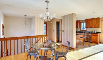 25 Sprague Ave, Lincoln, RI 02865