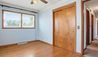 7589 Colony Dr, Algonac, MI 48001