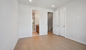 313 CALVERT Ave, Alexandria, VA 22301