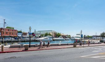 151 DUKE OF GLOUCESTER St, Annapolis, MD 21401