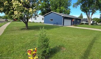 1222 NE 11th Ave, Aberdeen, SD 57401