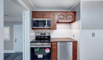 1320 N 9th St, Arkansas City, KS 67005