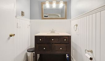 49 Round House Rd, Bourne, MA 02532