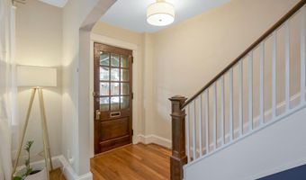 1943 N CLEVELAND St, Arlington, VA 22201