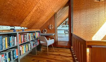 110 Access Rd, Becket, MA 01223