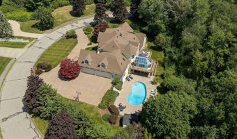 8 Buttonwood Dr, Andover, MA 01810