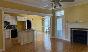 348 Laurelwood Dr, Boiling Springs, SC 29316