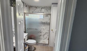 100 W 12TH St, Bayonne, NJ 07002