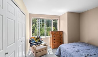 15400 SW MALLARD Dr 102, Beaverton, OR 97007