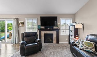 1100 Hunter Ct, Adel, IA 50003