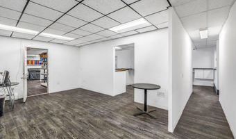 1567 Hammond St, Bangor, ME 04401