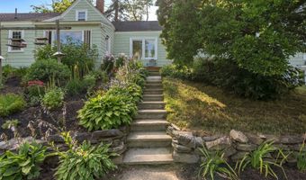 345 W Auburn Rd, Auburn, ME 04210