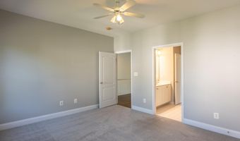 20262 KIAWAH ISLAND Dr, Ashburn, VA 20147