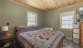 21 Crittenden Rd, Bradford, NH 03221