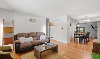 1061 Western Dr, Ann Arbor, MI 48103