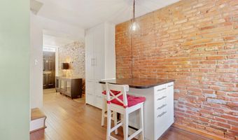 24 E HAMBURG St, Baltimore, MD 21230