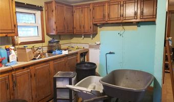 30 Hollywood Ave, Coventry, RI 02816