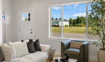813 Spaniel Ln, Belgrade, MT 59714