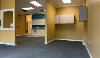 68 Center St 20, Barnstable, MA 02630