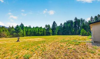 1255 Roberts Ln, Blanchard, ID 83804