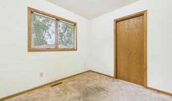 1212 E Fleetwood Cir, Brandon, SD 57005