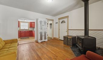 205 6th St, Beaver, WV 25813