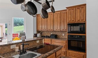 208 N Oakvista Ct, Aledo, TX 76008