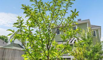 143 Maple St, Bangor, ME 04401
