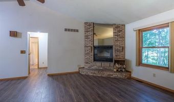8507 Pineview Lake Dr, Argentine, MI 48451