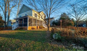 11 Forest Park Ln, Asheville, NC 28803