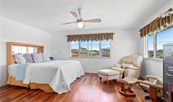 99-060 Nalopaka Pl, Aiea, HI 96701