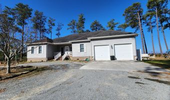 735 Sandy Point Dr, Beaufort, NC 28516