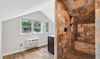 7006 Moorfield Dr, Anderson Twp., OH 45230