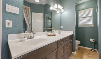 610 Pine Bluff St, Keene, TX 76031