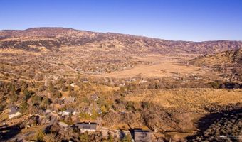 30700 Fox Ridge Ct, Tehachapi, CA 93561