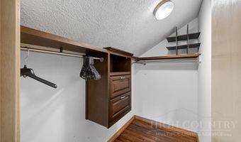 243 Ironwood Dr, Banner Elk, NC 28604