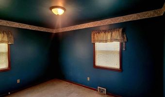 713 NE 3rd Ave, Aberdeen, SD 57401