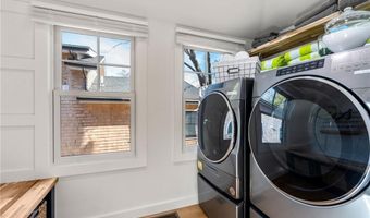 14 Robinson St, Narragansett, RI 02882