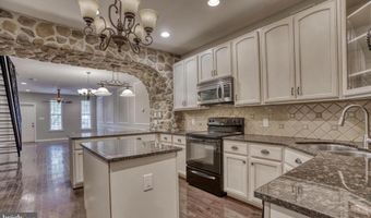 818 W 36TH St, Baltimore, MD 21211