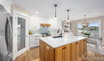 11520 84th Ave, Allendale, MI 49401