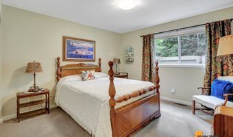 2214 Daybreak Ct, Anchorage, AK 99501