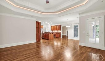 5 Pinebrook Ct, Savannah, GA 31405