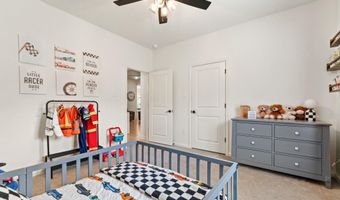 18508 Parkway Pines Dr, Bauxite, AR 72011