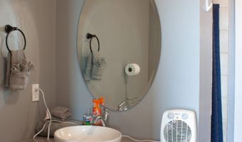 73 Arellano Rd, Amalia, NM 87512