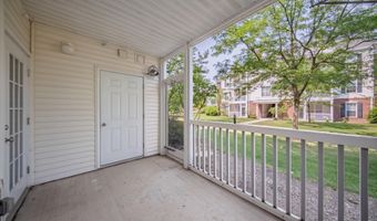 953 E Summerfield Glen Cir, Ann Arbor, MI 48103